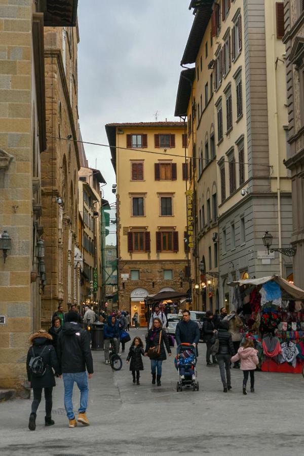 Calzaiuoli Luxury And Characteristic Apartment Florence Luaran gambar