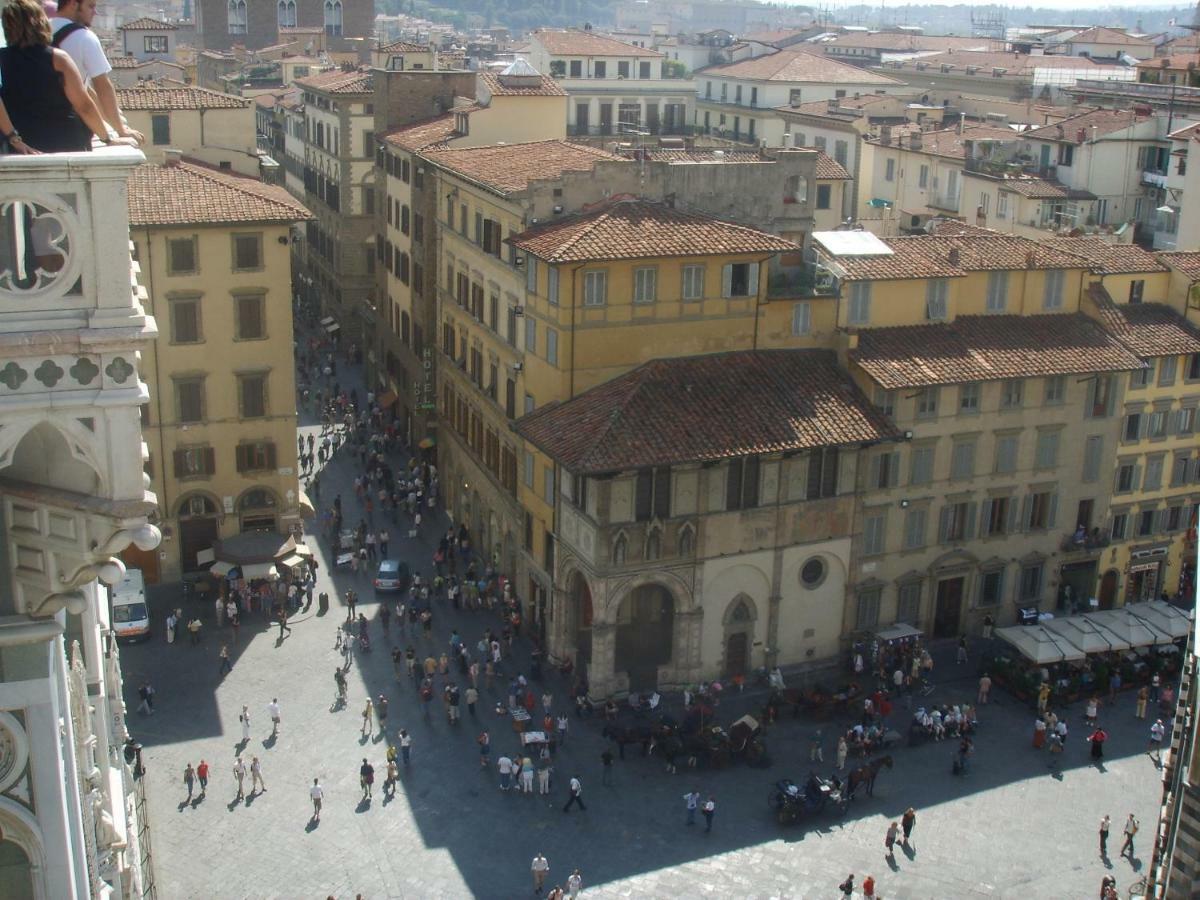 Calzaiuoli Luxury And Characteristic Apartment Florence Luaran gambar